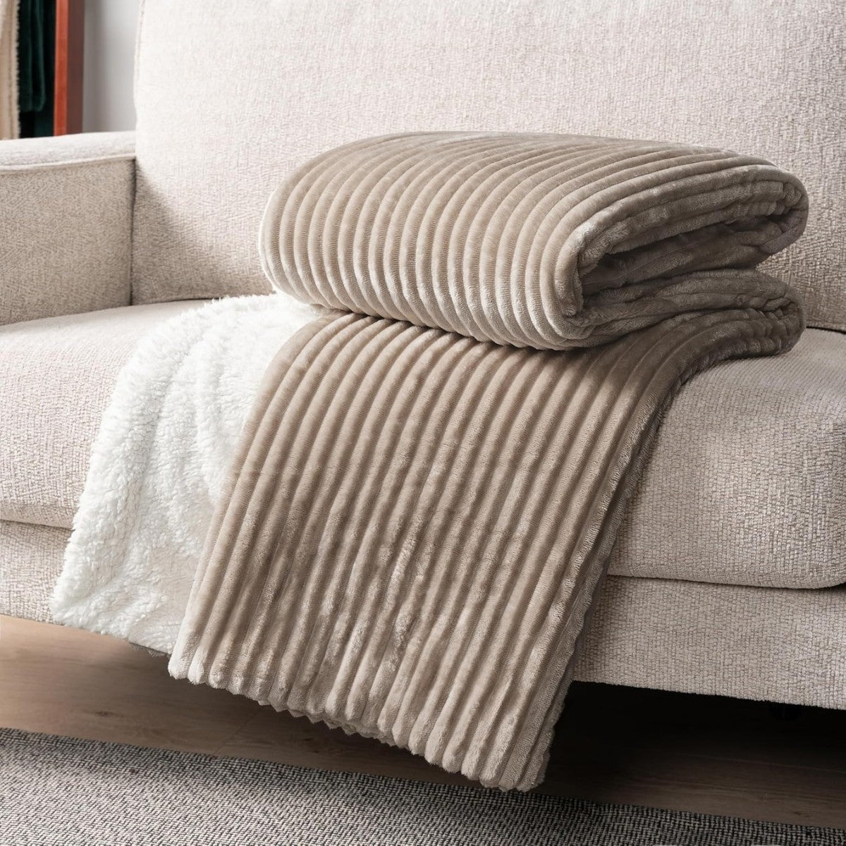 Plyšová deka s baránkom - Hølm