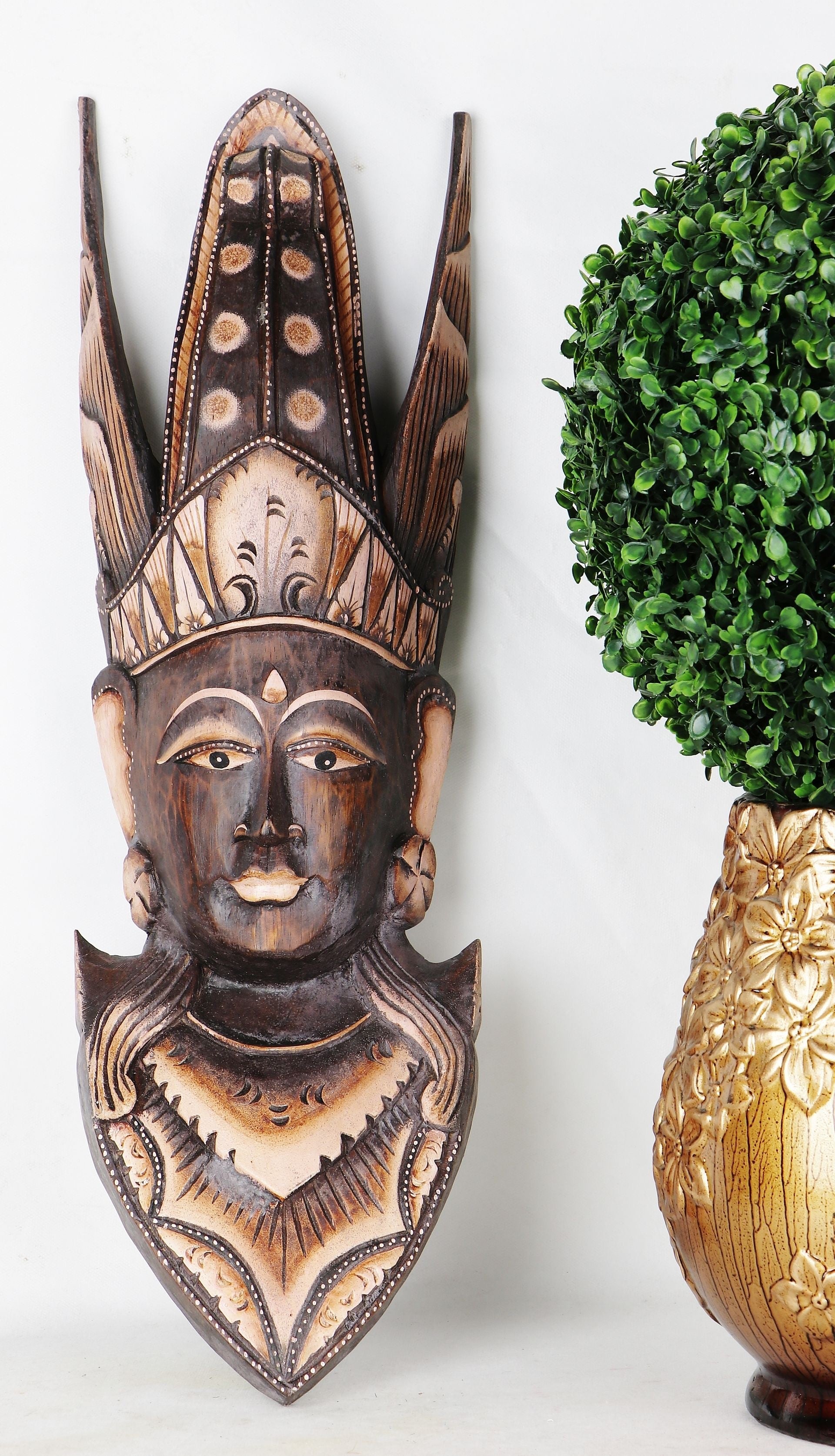 Drevená dekorácia africký kráľ