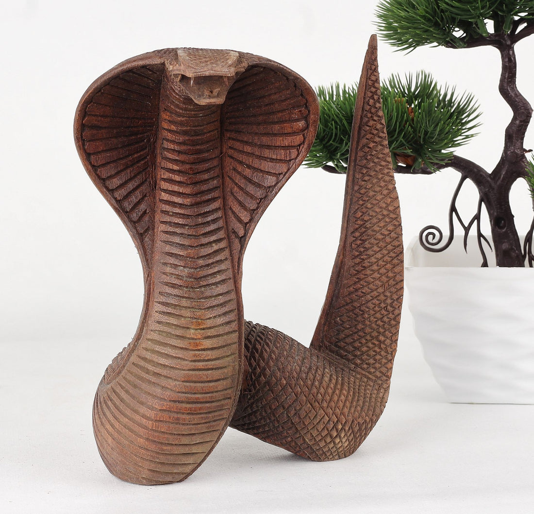 Drevená Dekorácia Kobra Asmodeus